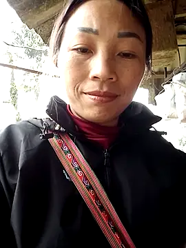 lucybaby00 online show from February 12, 2026, 4:56 am