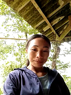 lucybaby00 online show from September 17, 2025, 3:19 am