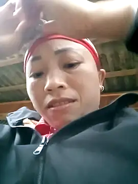 lucybaby00 online show from December 23, 2025, 10:03 am