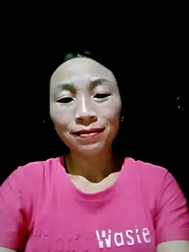 lucybaby00 online show from October 31, 2025, 1:08 pm