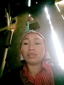 lucybaby00 online show from December 16, 2025, 4:06 am