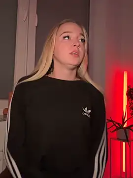 emilypeperoni online show from March 26, 2026, 12:14 pm