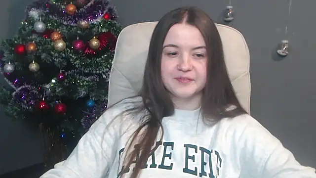 MavkaCute online show from December 17, 2025, 7:08 pm