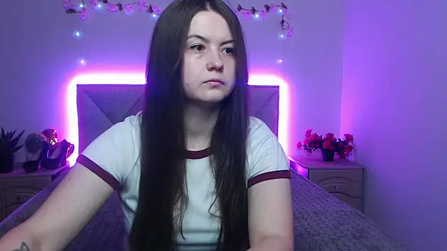 MavkaCute online show from May 19, 2026, 5:53 pm