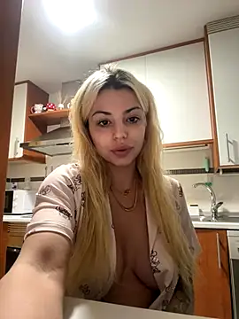 Snapshot of NoeliaGarcia17 chatting on October 11, 2025, 12:33 am NoeliaGarcia17 online show from October 11, 2025, 12:33 am