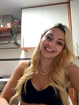 Snapshot of NoeliaGarcia17 chatting on October 5, 2025, 8:10 pm NoeliaGarcia17 online show from October 5, 2025, 8:10 pm