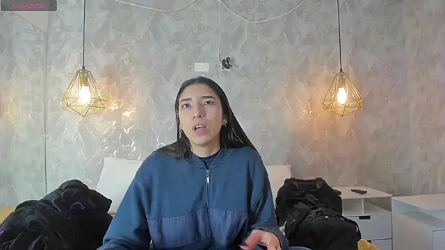 shumy angels online show from November 10, 2025, 4:39 am