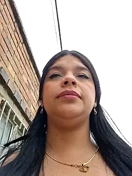 Snapshot of Eiimy_pretty chatting on October 22, 2025, 7:57 pm Eiimy pretty online show from October 22, 2025, 7:57 pm