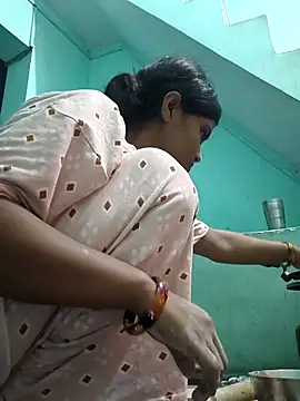 Hotcupale345 online show from September 10, 2025, 3:00 pm