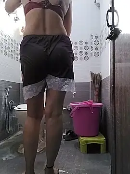 Hotcupale345 online show from February 10, 2026, 7:40 am