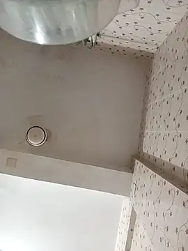 khhlmn online show from October 19, 2025, 3:48 pm