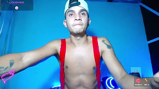 Angel latinboy online show from February 4, 2025, 9:10 pm