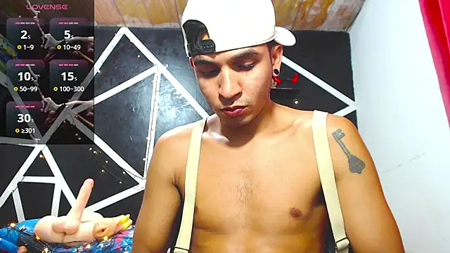 Snapshot of Angel_latinboy chatting on September 30, 2025, 8:26 pm Angel latinboy online show from September 30, 2025, 8:26 pm