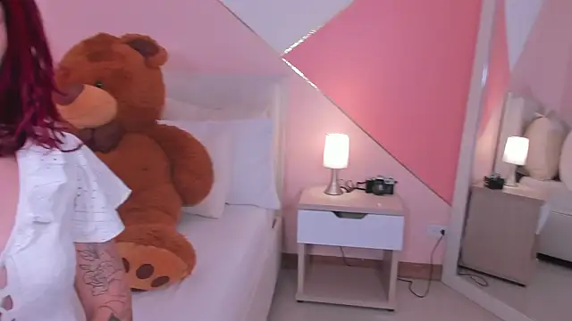 Snapshot of mae_lyra chatting on October 2, 2025, 9:40 pm mae lyra online show from October 2, 2025, 9:40 pm