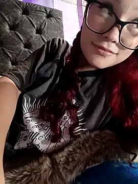 mae lyra online show from March 2, 2026, 8:16 pm