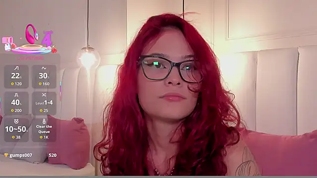 mae lyra online show from December 15, 2025, 8:09 am