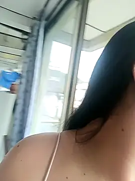 Anahibella online show from October 28, 2025, 7:02 pm