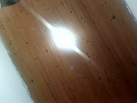 Anahibella online show from February 18, 2026, 5:27 am