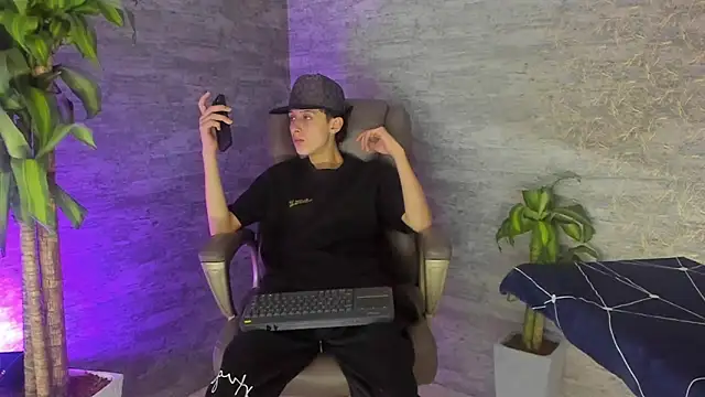 ArthurCox online show from October 7, 2025, 5:25 pm