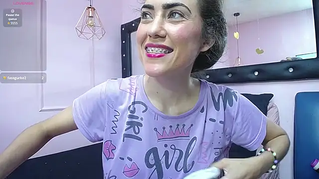 danna7cute online show from June 12, 2026, 9:12 pm