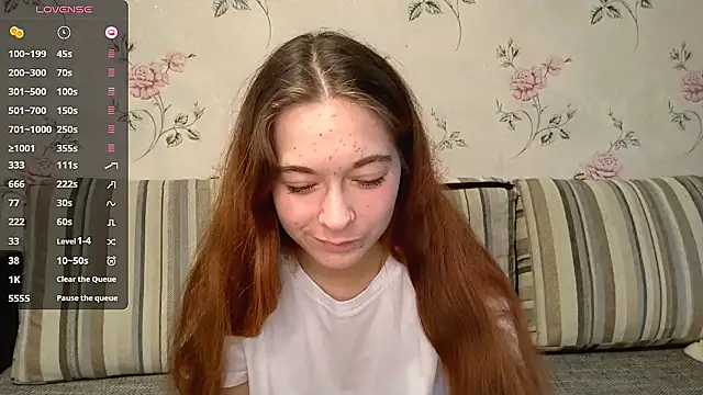 KissKarina online show from September 24, 2025, 2:12 pm