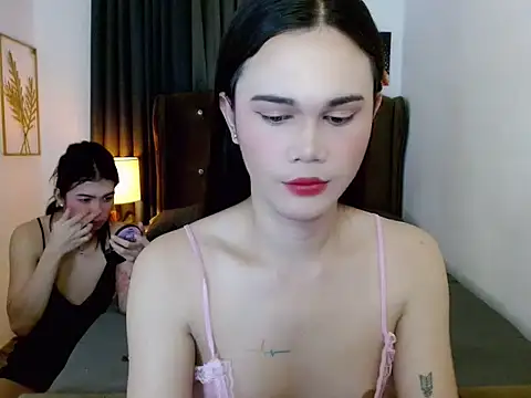 airyloove online show from October 24, 2025, 11:37 pm