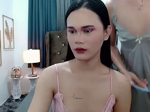 airyloove online show from September 29, 2025, 11:43 pm