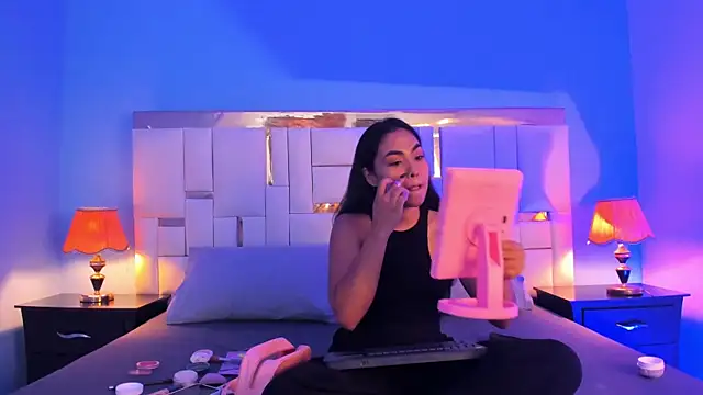 Snapshot of JadeeKhan chatting on September 29, 2025, 7:52 pm JadeeKhan online show from September 29, 2025, 7:52 pm