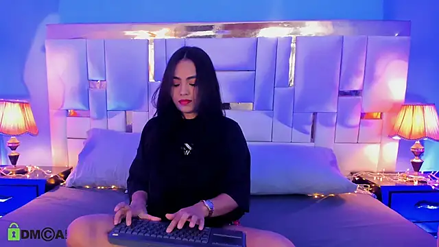 Snapshot of JadeeKhan chatting on September 12, 2025, 5:18 am JadeeKhan online show from September 12, 2025, 5:18 am