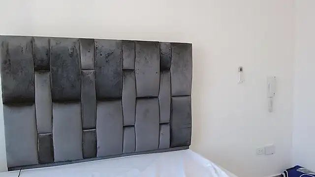 VIKTORNOIR online show from October 7, 2025, 12:39 pm