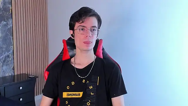 VIKTORNOIR online show from September 25, 2025, 12:22 pm