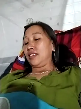 cute love00 online show from February 25, 2026, 11:32 am