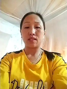 cute love00 online show from December 2, 2025, 10:39 am