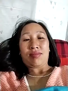 cute love00 online show from February 28, 2026, 9:25 pm