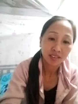 Snapshot of cute_love00 chatting on October 23, 2025, 1:10 pm cute love00 online show from October 23, 2025, 1:10 pm