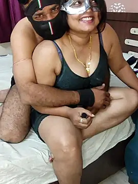 sana khan666 online show from October 23, 2025, 5:33 pm