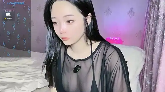 Snapshot of Ya-Ya- chatting on October 11, 2025, 10:33 pm Ya-Ya- online show from October 11, 2025, 10:33 pm