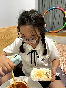 Hdmhdm-0022 online show from October 8, 2025, 3:24 pm