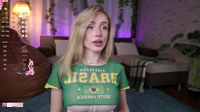 BabyyyLunaX online show from June 20, 2026, 7:41 pm