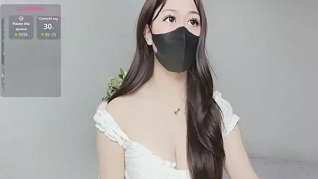 Snapshot of -Fortuna- chatting on October 17, 2025, 2:04 am -Fortuna- online show from October 17, 2025, 2:04 am