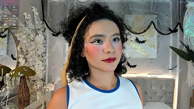 Snapshot of ellette__ chatting on October 31, 2025, 7:10 pm ellette online show from October 31, 2025, 7:10 pm