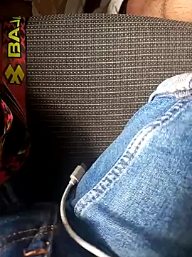 Snapshot of ache45 chatting on September 8, 2025, 3:55 pm ache45 online show from September 8, 2025, 3:55 pm