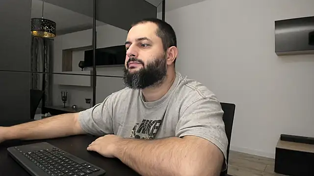 Snapshot of DravenPeak chatting on September 15, 2025, 6:08 pm DravenPeak online show from September 15, 2025, 6:08 pm