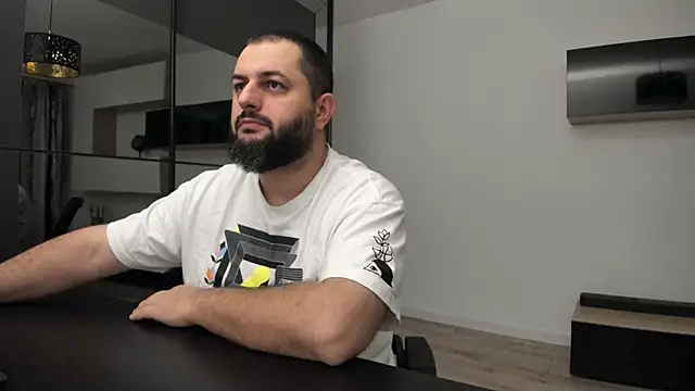 Snapshot of DravenPeak chatting on September 11, 2025, 1:05 am DravenPeak online show from September 11, 2025, 1:05 am