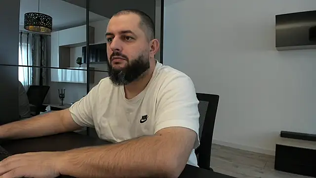 Snapshot of DravenPeak chatting on October 23, 2025, 12:59 pm DravenPeak online show from October 23, 2025, 12:59 pm