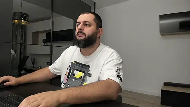 Snapshot of DravenPeak chatting on September 14, 2025, 3:18 am DravenPeak online show from September 14, 2025, 3:18 am