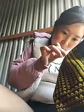 Snapshot of vivi_cute chatting on October 9, 2025, 7:53 am vivi cute online show from October 9, 2025, 7:53 am