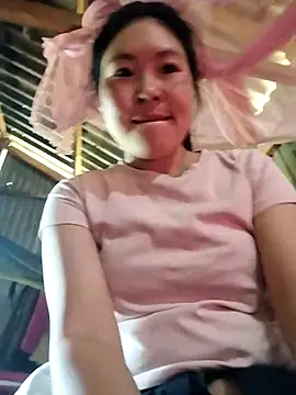 Snapshot of vivi_cute chatting on November 7, 2025, 2:49 am vivi cute online show from November 7, 2025, 2:49 am