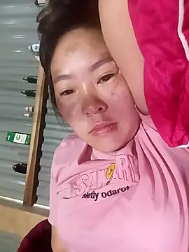 Snapshot of vivi_cute chatting on September 22, 2025, 11:44 pm vivi cute online show from September 22, 2025, 11:44 pm