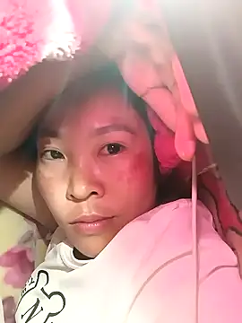 Snapshot of vivi_cute chatting on September 28, 2025, 10:39 pm vivi cute online show from September 28, 2025, 10:39 pm